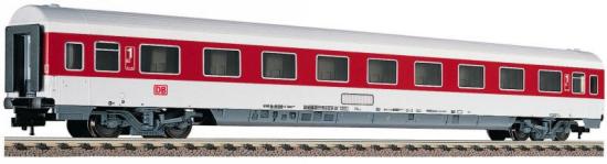 IC/EC long distance compartment Passenger car 1st class in traffic red livery type Avmz1070<br /><a href='images/pictures/Fleischmann/5101.jpg' target='_blank'>Full size image</a>